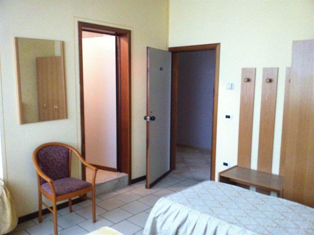 Hotel Cristallo Barga Fornaci di Barga Εξωτερικό φωτογραφία