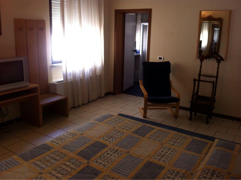 Hotel Cristallo Barga Fornaci di Barga Εξωτερικό φωτογραφία