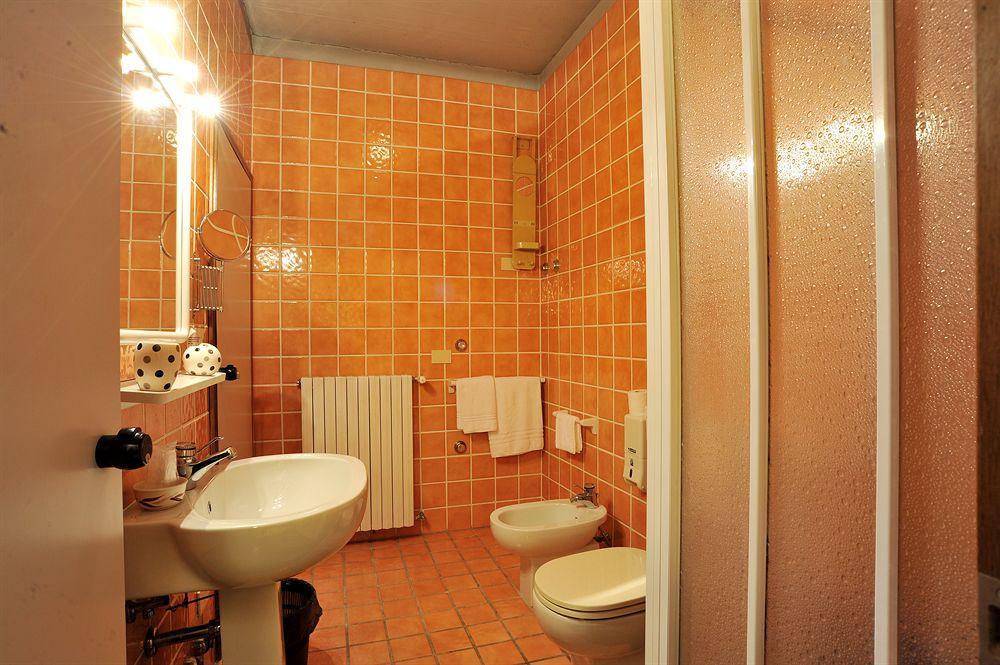 Hotel Cristallo Barga Fornaci di Barga Εξωτερικό φωτογραφία