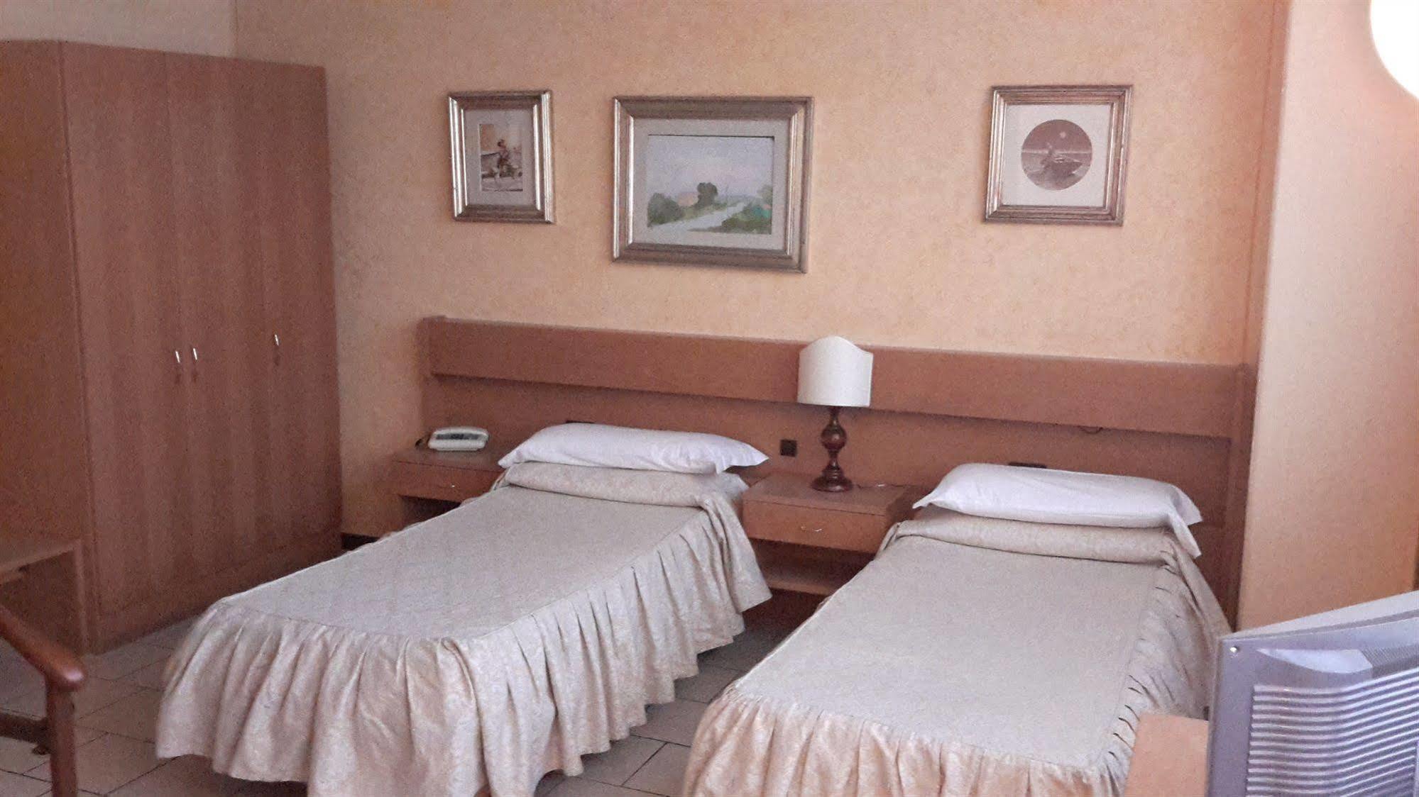 Hotel Cristallo Barga Fornaci di Barga Εξωτερικό φωτογραφία